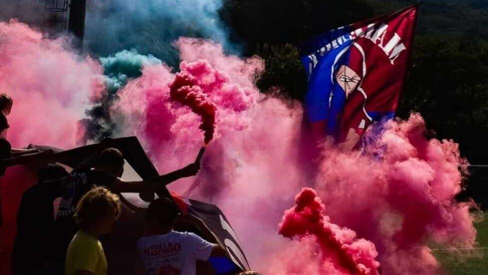I tifosi del Marciana Marina sugli spalti del Bisso