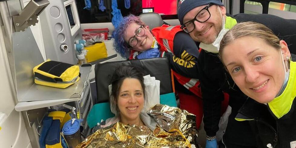Modena Benedetta ha fretta di nascere Parto in casa con 118 e volontari