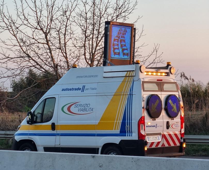 Buche sulla Ferrara-Mare, autostrade ci mette le pezze