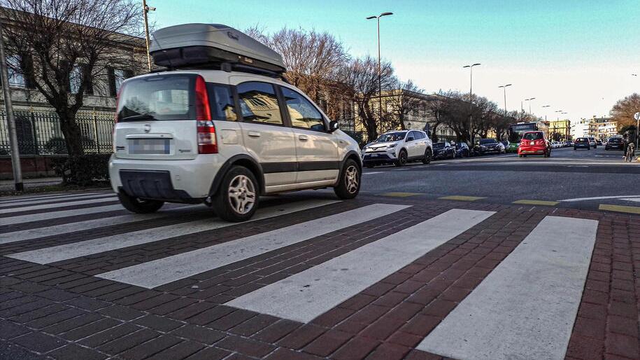 Livorno, autovelox sul lungomare: in arrivo le colonnine fisse