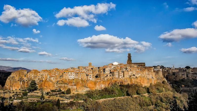 Pitigliano, muore a 53 anni nell’incidente di caccia