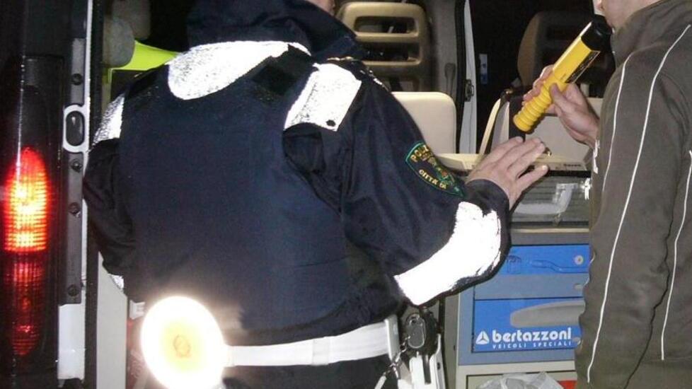 Modena Guida ubriaca e si schianta in tangenziale Positivo anche il 22enne dell’urto a San Damaso