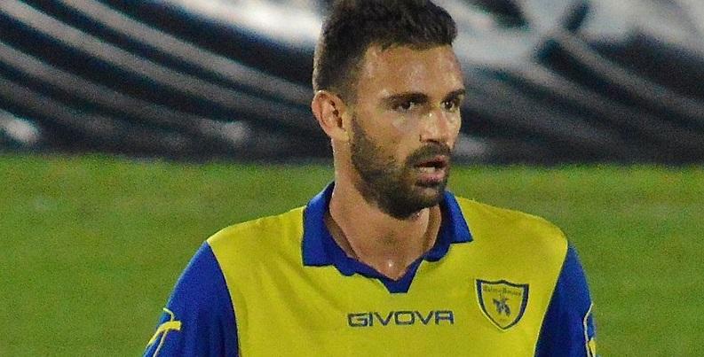 Il Cagliari si rinforza, arriva il centrocampista Ivan Radovanovic