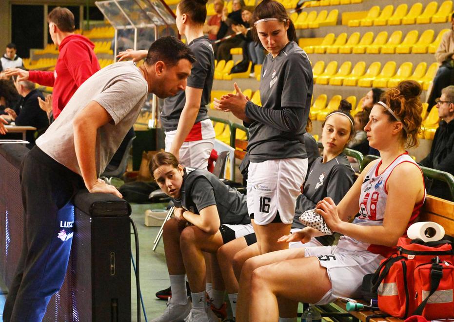 Gesam tira un sospiro di sollievo. Niente frattura al dito per Miccoli 