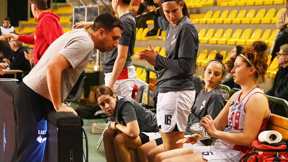 Gesam tira un sospiro di sollievo. Niente frattura al dito per Miccoli