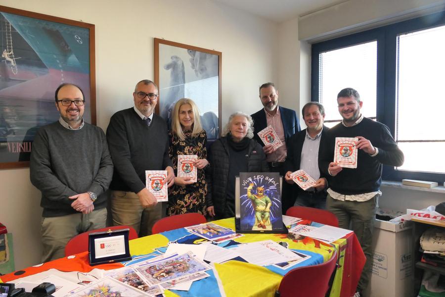 Il Tirreno regala foto e canzoni del Carnevale – Video