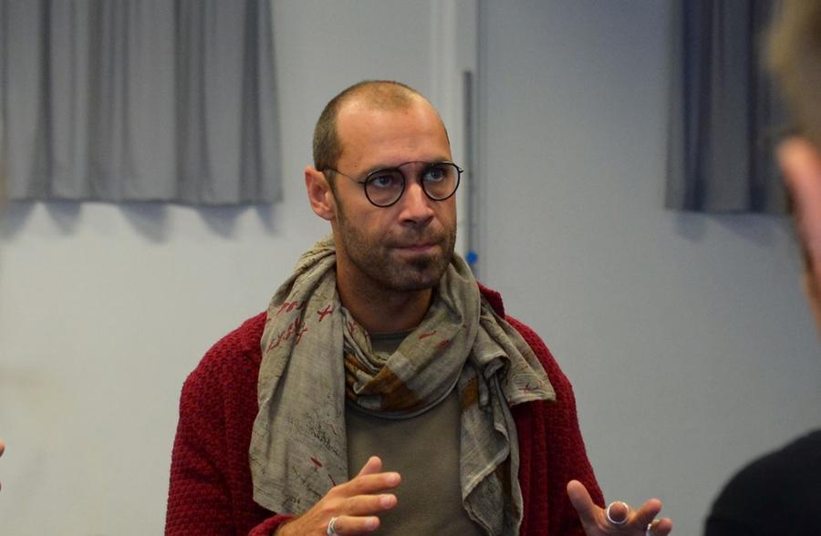 Accusato di abusi, l’ex direttore artistico di Etoile in libertà dopo 6 mesi