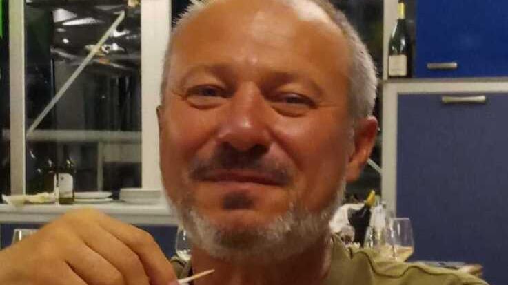 Novellara L’artigiano Giuliano Battini muore nel sonno a 62 anni