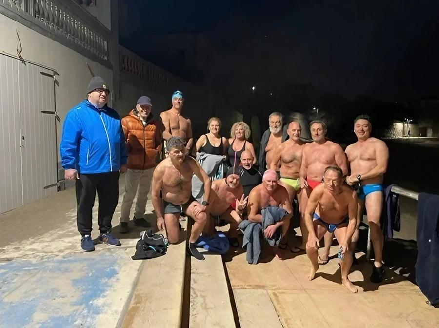 Coldboys e Amici del mare d’inverno non rinunciano al tuffo della Merla
