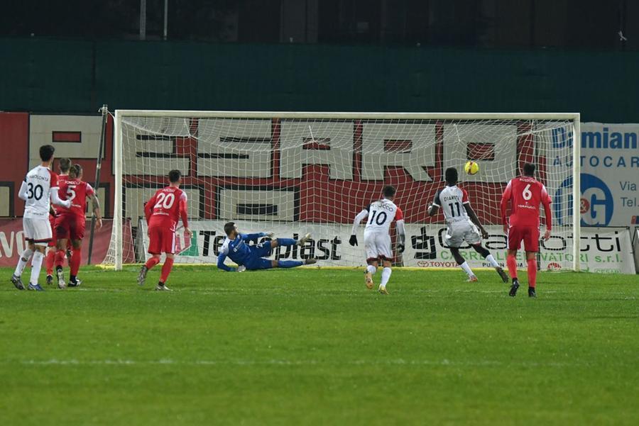 Torres beffata dalla Vis Pesaro nel recupero