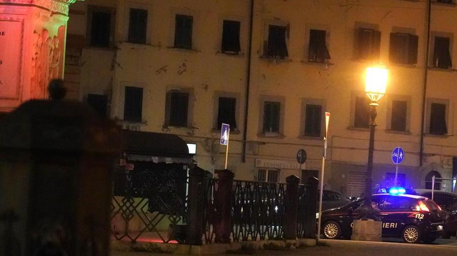 Una pattuglia dei carabinieri in piazza della Repubblica (foto d'archivio)