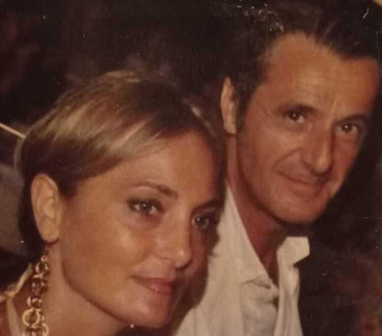 
	Marco insieme alla compagna

