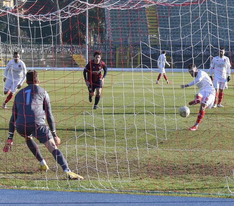 Mobilieri Ponsacco, mister Bozzi al veleno: «A Grosseto ci ha penalizzato l’arbitro»