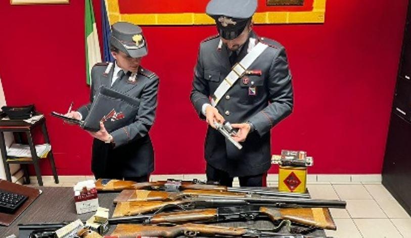 Comacchio, armi e munizioni irregolari: denunciati due pensionati