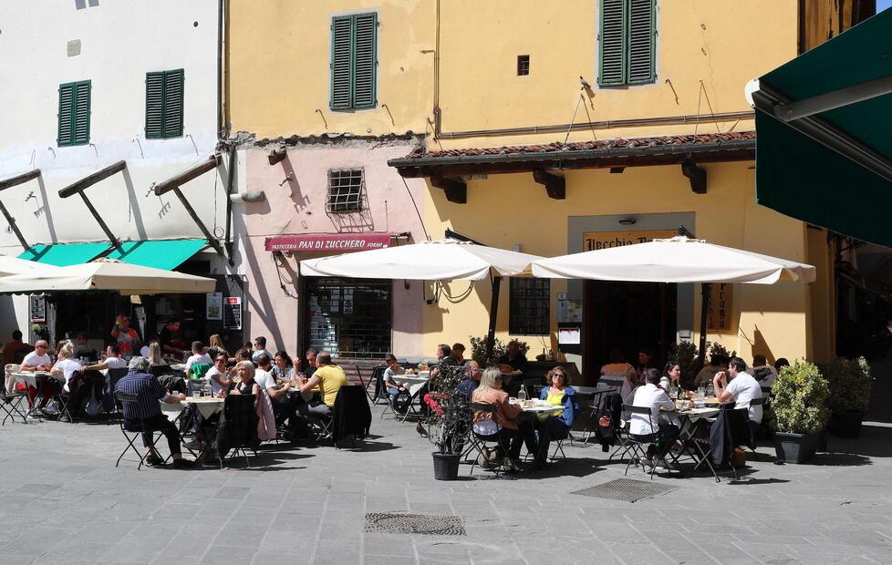 Cuochi, banconieri, camerieri: la Sala in cerca di personale