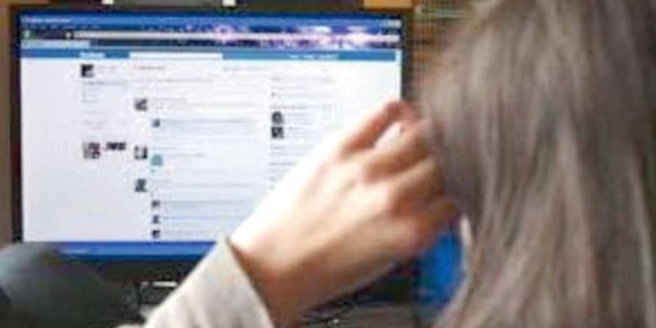 Piombino, Tempestini vince il primo round: condannato chi l’ha offesa sui social