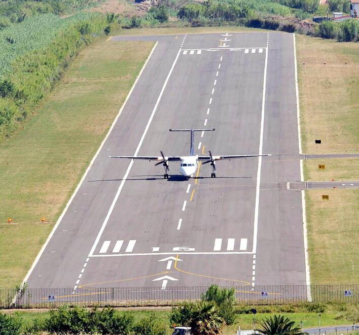 Aeroporto, sarà una consultazione popolare tra campesi a decidere dell’allungamento della pista