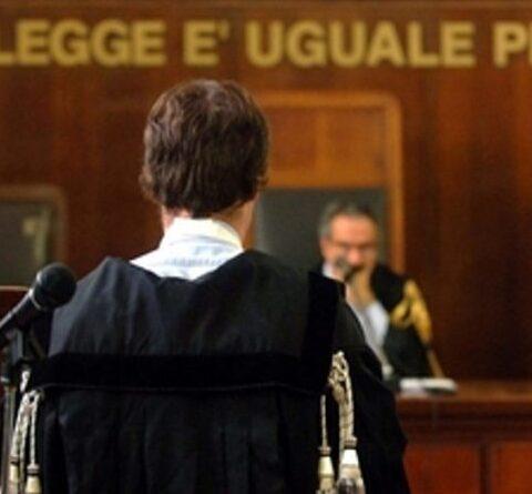 Castelnuovo. Si appropriò di 147mila euro della sua ditta: condannata la contabile addetta agli stipendi