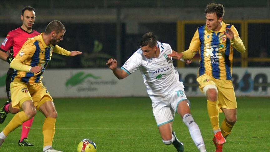 Olbia, fiducia all’allenatore Occhiuzzi. Il diesse Tatti: «Non è a tempo»