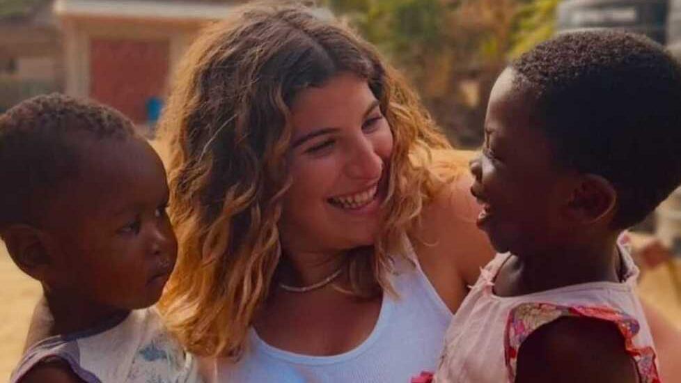 Dalla maturità al cuore dell’Africa Caterina regala sorrisi in Tanzania