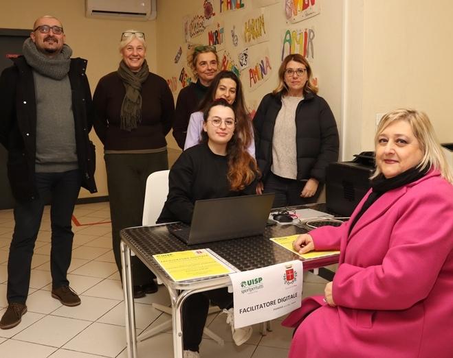 Servizi online alla portata di tutti nuovi sportelli a Pisanova e Cep