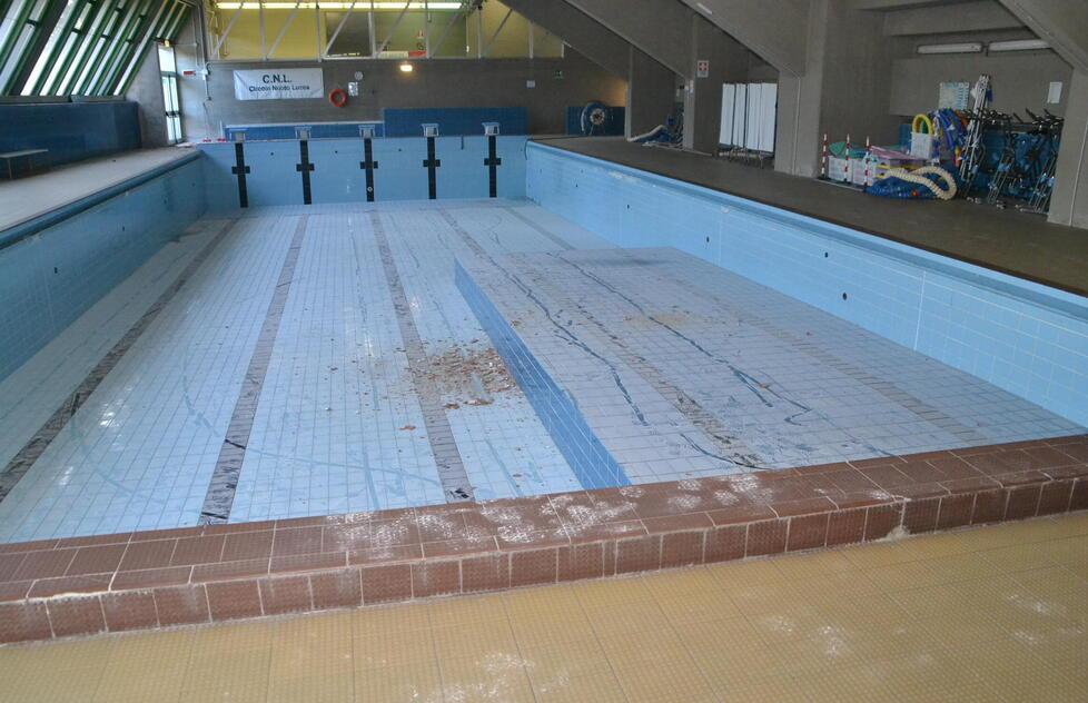 Alta tensione sulla piscina: «Quali sono le vere cifre?»