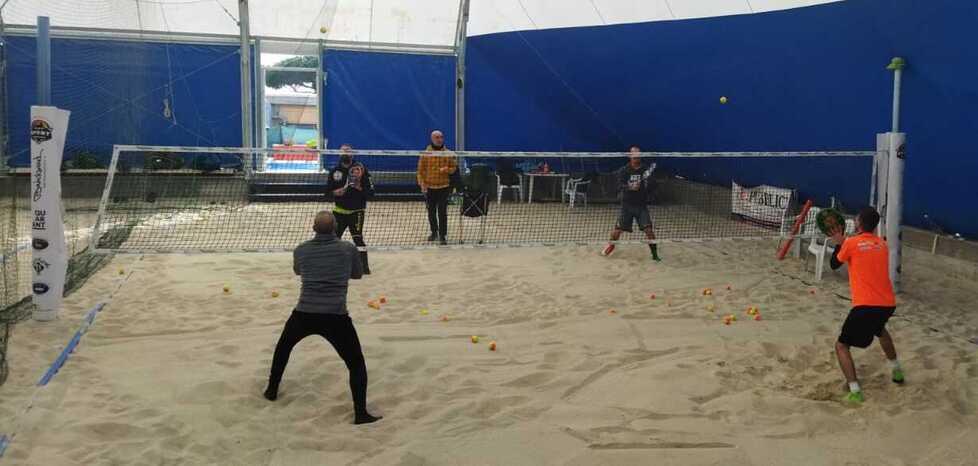 Per la prima volta in città i campionati di beach tennis