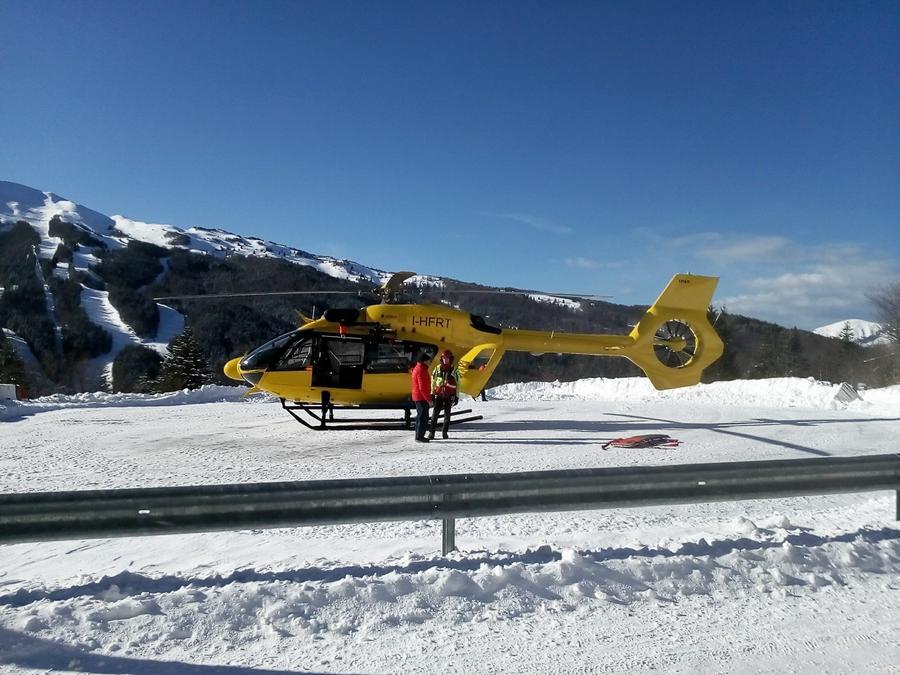 Cade in pista ad Abetone e sviene: grave una 21enne di Firenze