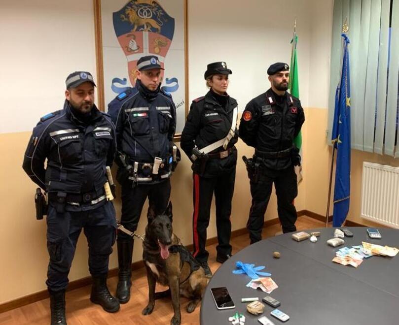 Modena. Blitz antidroga in via Costellazioni: uno espulso, l’altro rimesso in libertà 