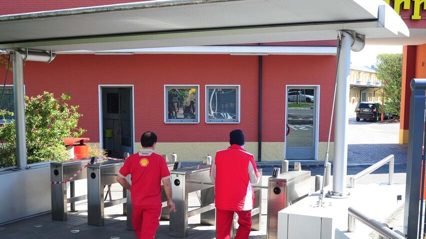 Maranello. I dipendenti Ferrari «Il maxipremio? Ce lo meritiamo Ma ricordatevi che è lordo...»