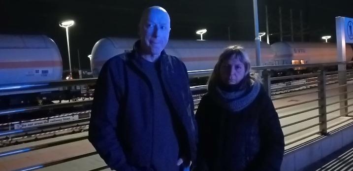 Marco Piagentini e Daniela Rombi ieri in stazione