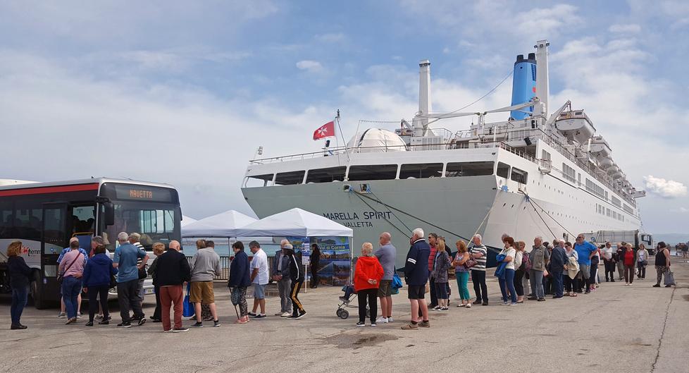 Tra crociere e traghetti il turismo di Piombino ed Elba vale oltre 9 milioni di passeggeri