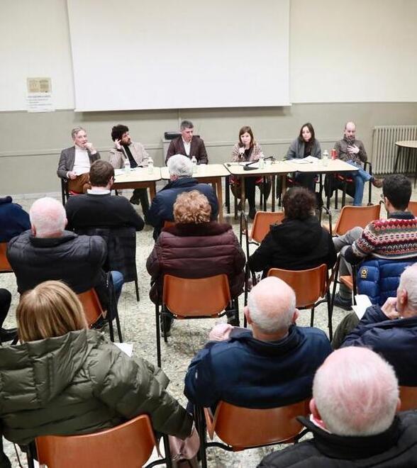 Un momento dell’incontro alla Casa del popolo