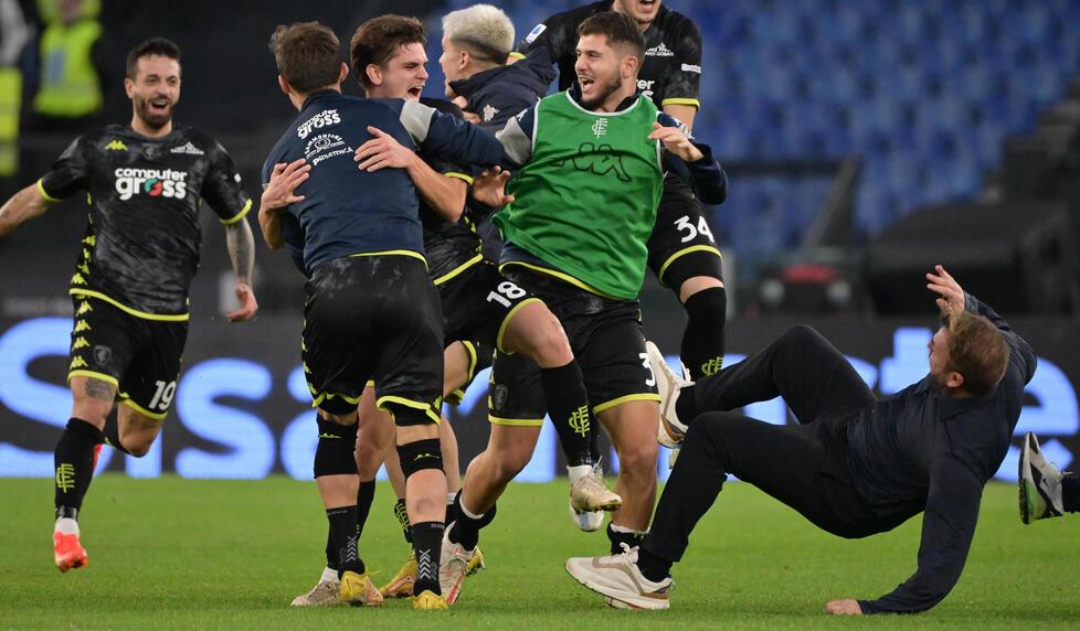 Lo scivolone di Zanetti all’Olimpico