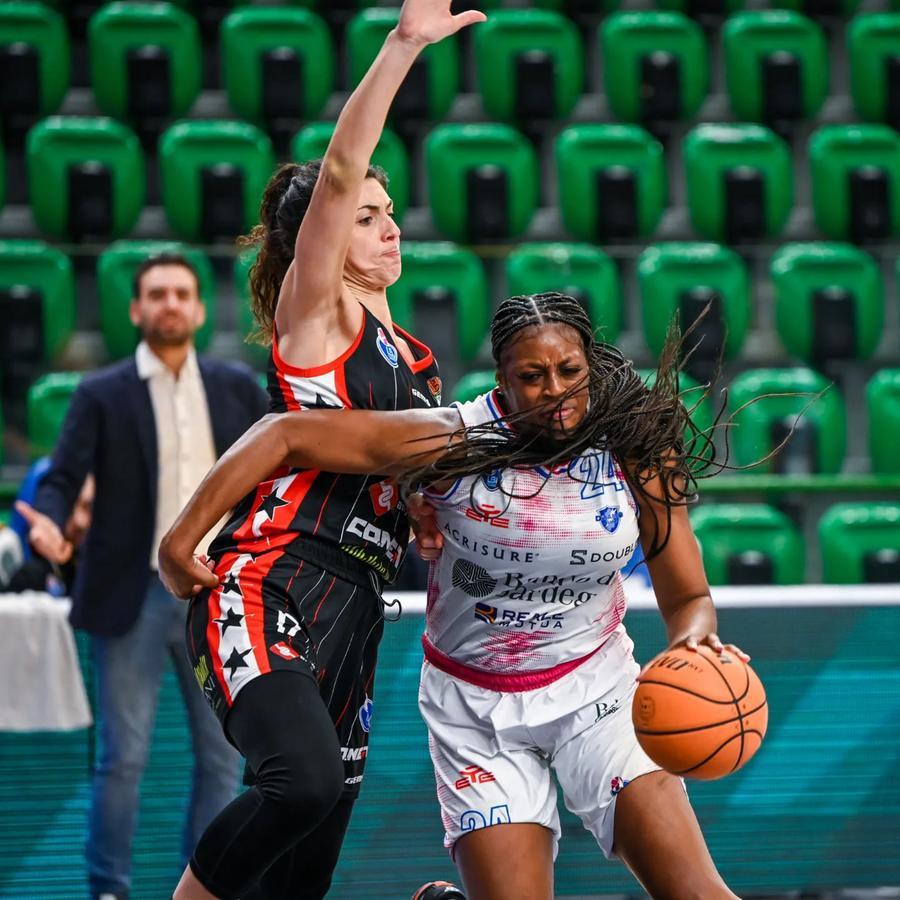 
	Michelle Joyner Holmes

