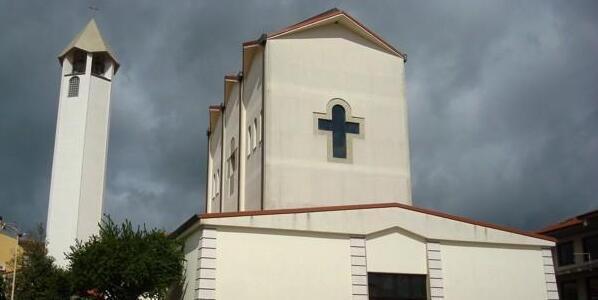 Macomer, vandali imbrattano la chiesa di San Francesco 