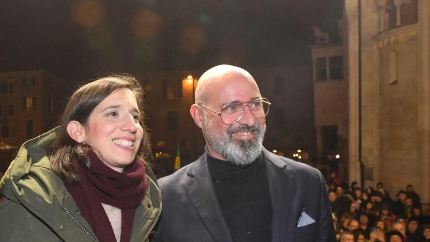 Prato, i circoli votano il segretario nazionale Pd: Bonaccini in vantaggio