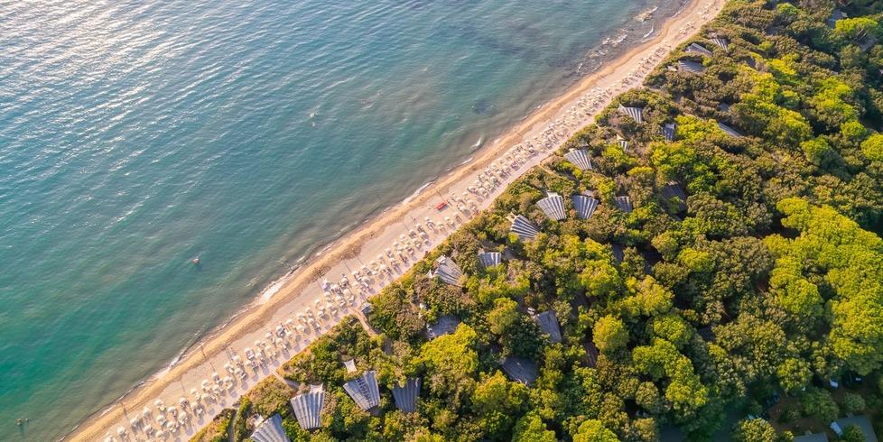 Una veduta dall’alto del resort Riva degli Etruschi a S. Vincenzo