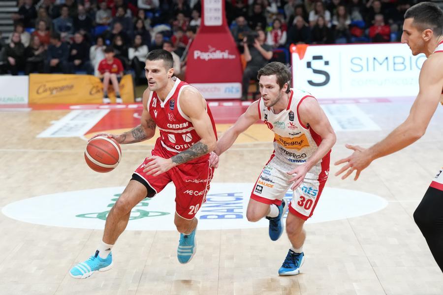 La Unahotels cade anche a Pesaro