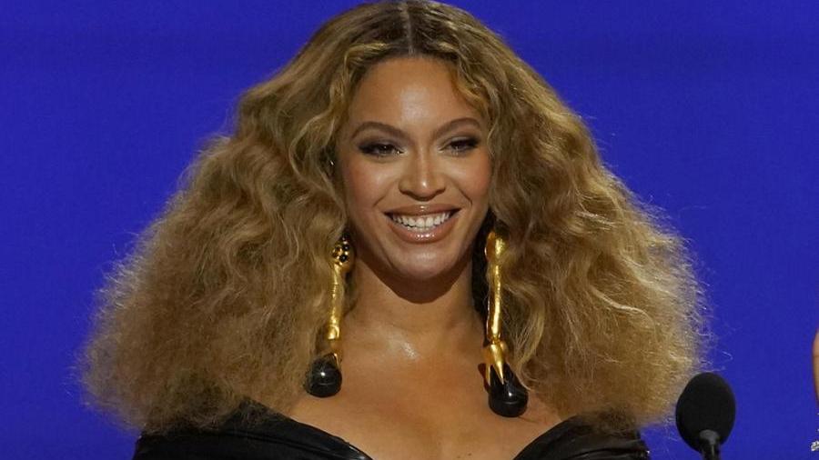  Grammy 2023, Beyoncé fa il record di più premi. "Album dell'anno" per Harry Styles, battuti i Maneskin