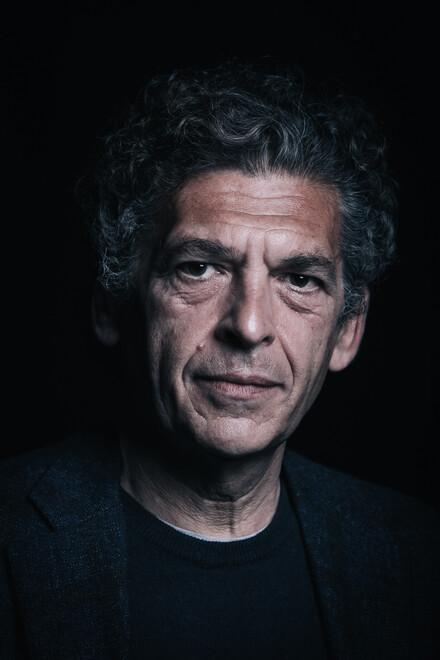 Ninni Bruschetta: «Viviamo un’epoca poco gentile: il potere trasforma le persone»