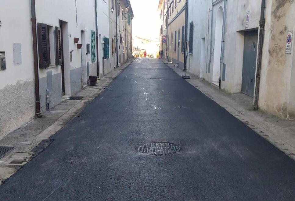 Nella foto l’asfaltatura realizzata in via Malatesta a Riglione