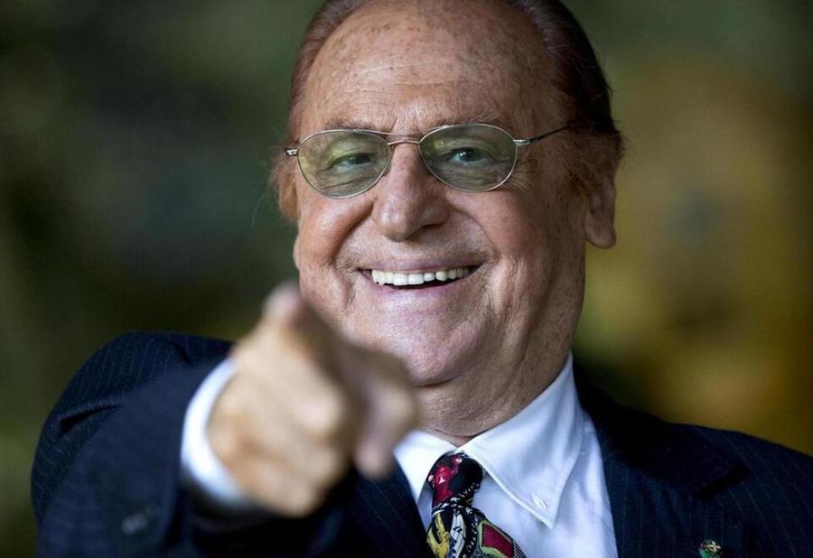 Renzo Arbore e il festival di Sanremo: 73 anni di musica e aneddoti