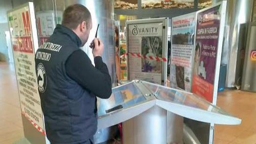 La guardia giurata che ieri ha dato l’allarme dopo l’assalto con ruspa
