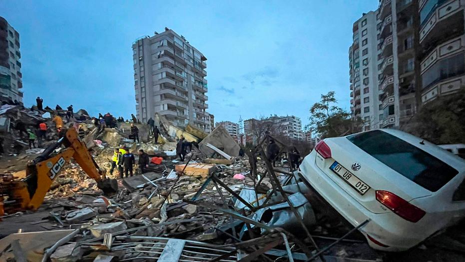 «La nostra città rasa al suolo e i parenti sotto le macerie»