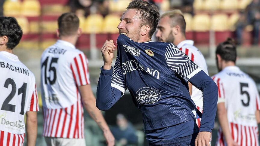 Il Livorno sente aria di svolta. Ma ora bisogna vincere anche fuori