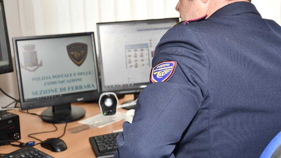 Ferrara, troppe truffe con sms
