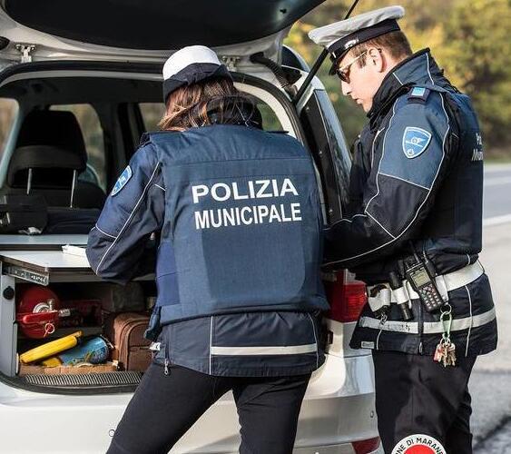 Modena. Investito dal camioncino che distribuisce medicine: gravissimo ciclista 72enne 