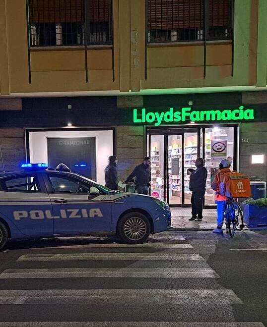 Vignolese, raid e sprangate: 29enne con tibia rotta e ferite sparisce dal Pronto soccorso