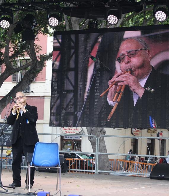 Bologna, laurea ad honorem a Luigi Lai «Virtuoso che ha salvato le launeddas» 